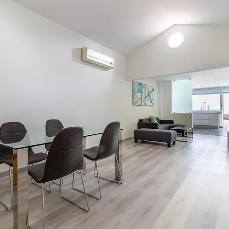 Flatguest Einstein + Pool + Bbq + 2 Bdr Сasa de vacaciones San Bartolomé
