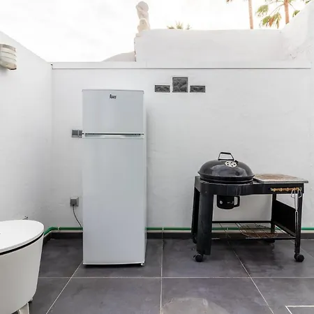 Flatguest Einstein + Pool + Bbq + 2 Bdr * San Bartolome de Tirajana (Gran Canaria)
